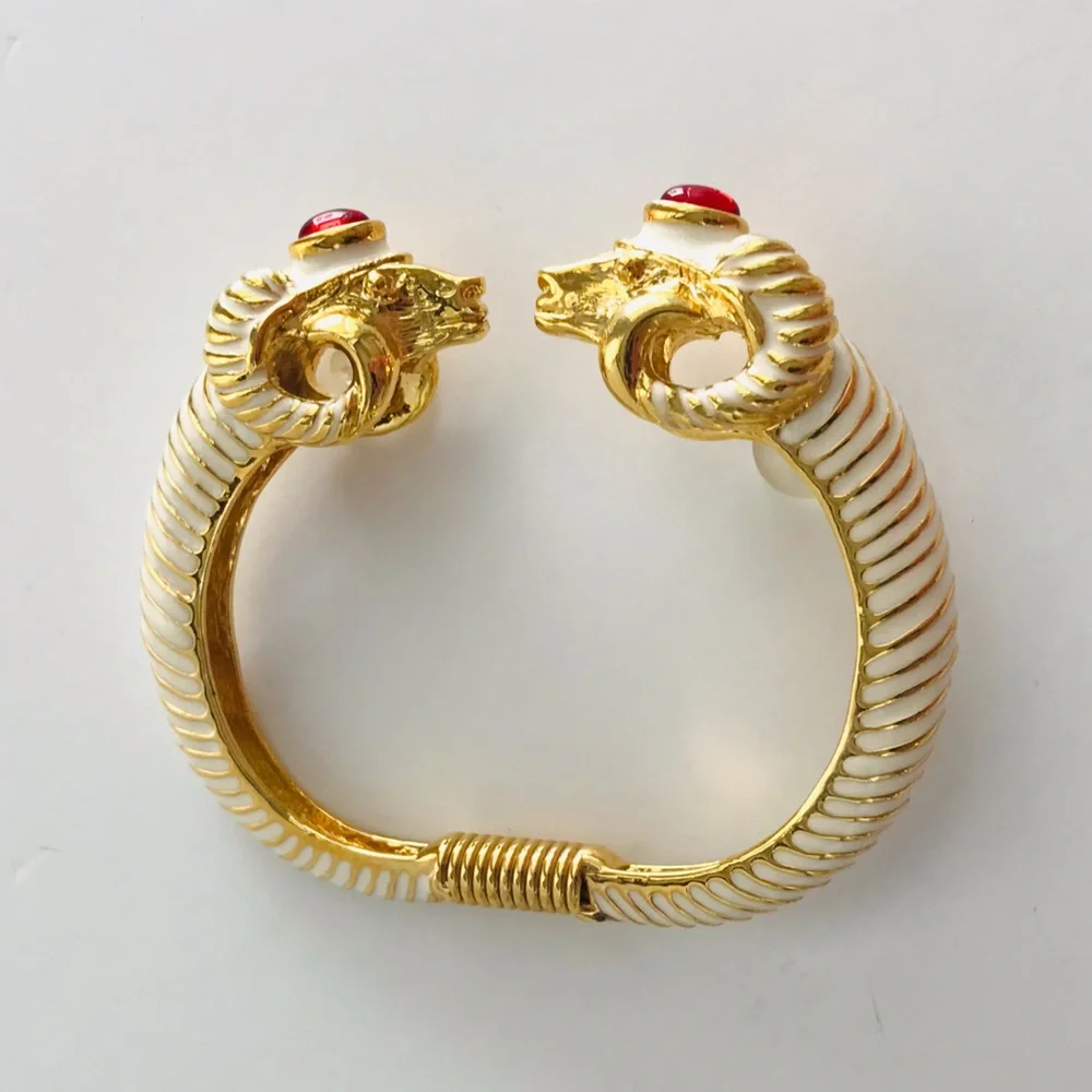 ‼️💥PRICE DROP ☄️ Kenneth Jay Lane enameled Ram Head spring-style Bangle Bracelet - Picture 7 of 8